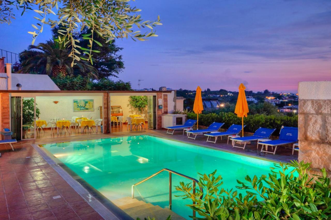 Hotel Villa Mena Forio di Ischia Buitenkant foto