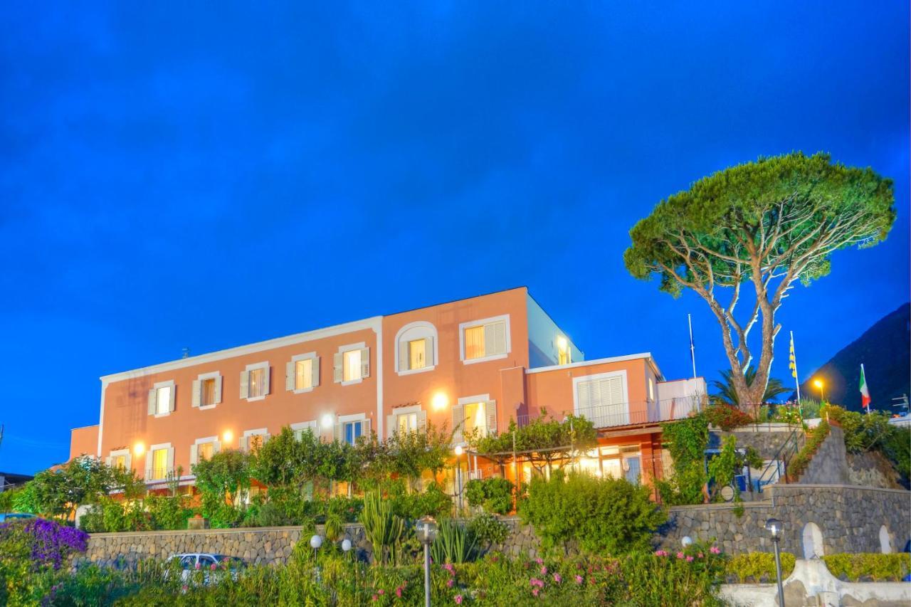 Hotel Villa Mena Forio di Ischia Buitenkant foto