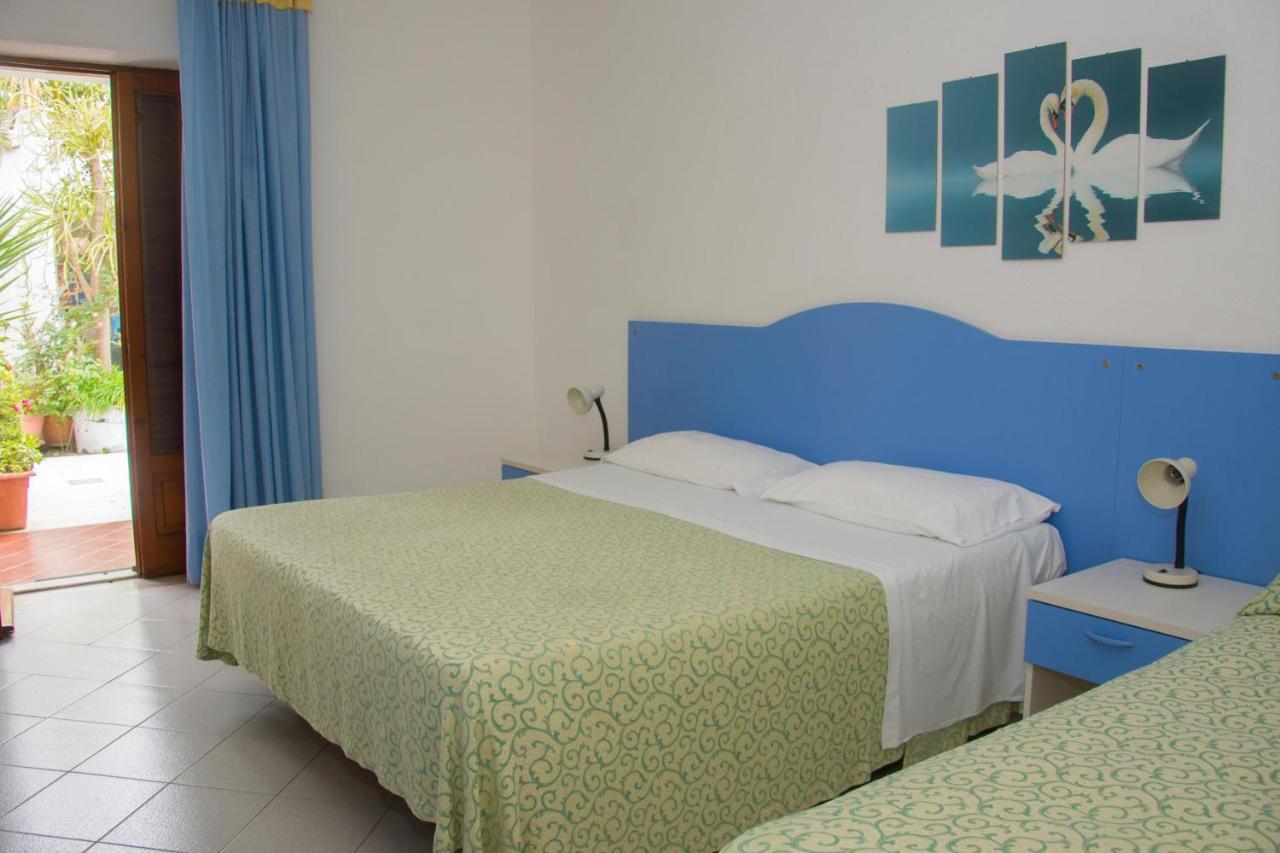 Hotel Villa Mena Forio di Ischia Buitenkant foto