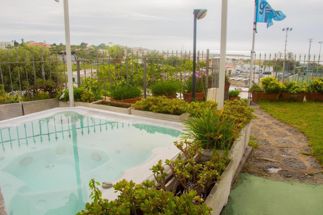 Hotel Villa Mena Forio di Ischia Buitenkant foto