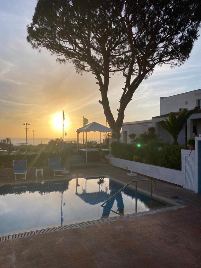 Hotel Villa Mena Forio di Ischia Buitenkant foto