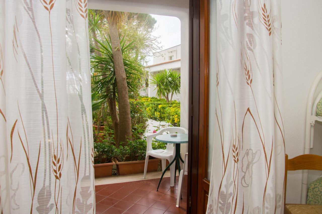 Hotel Villa Mena Forio di Ischia Buitenkant foto