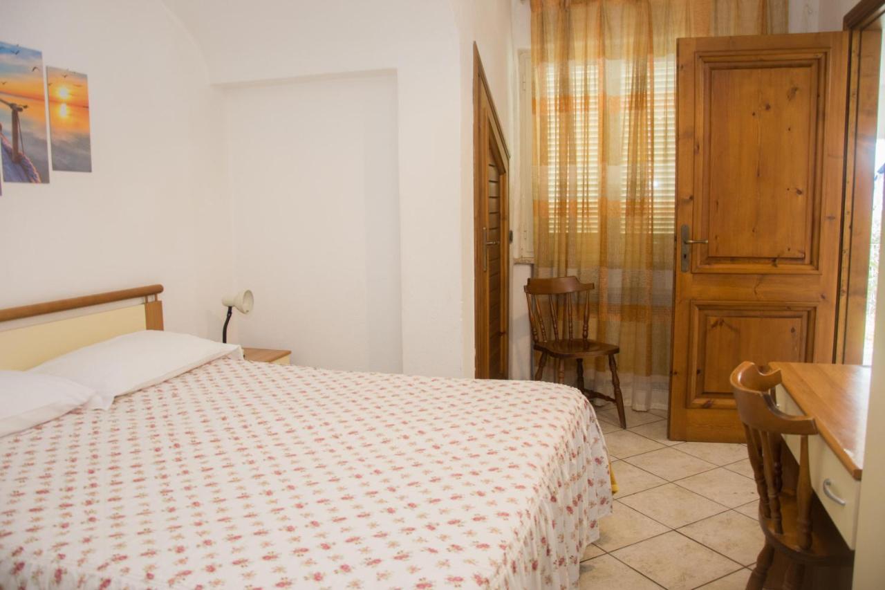 Hotel Villa Mena Forio di Ischia Buitenkant foto