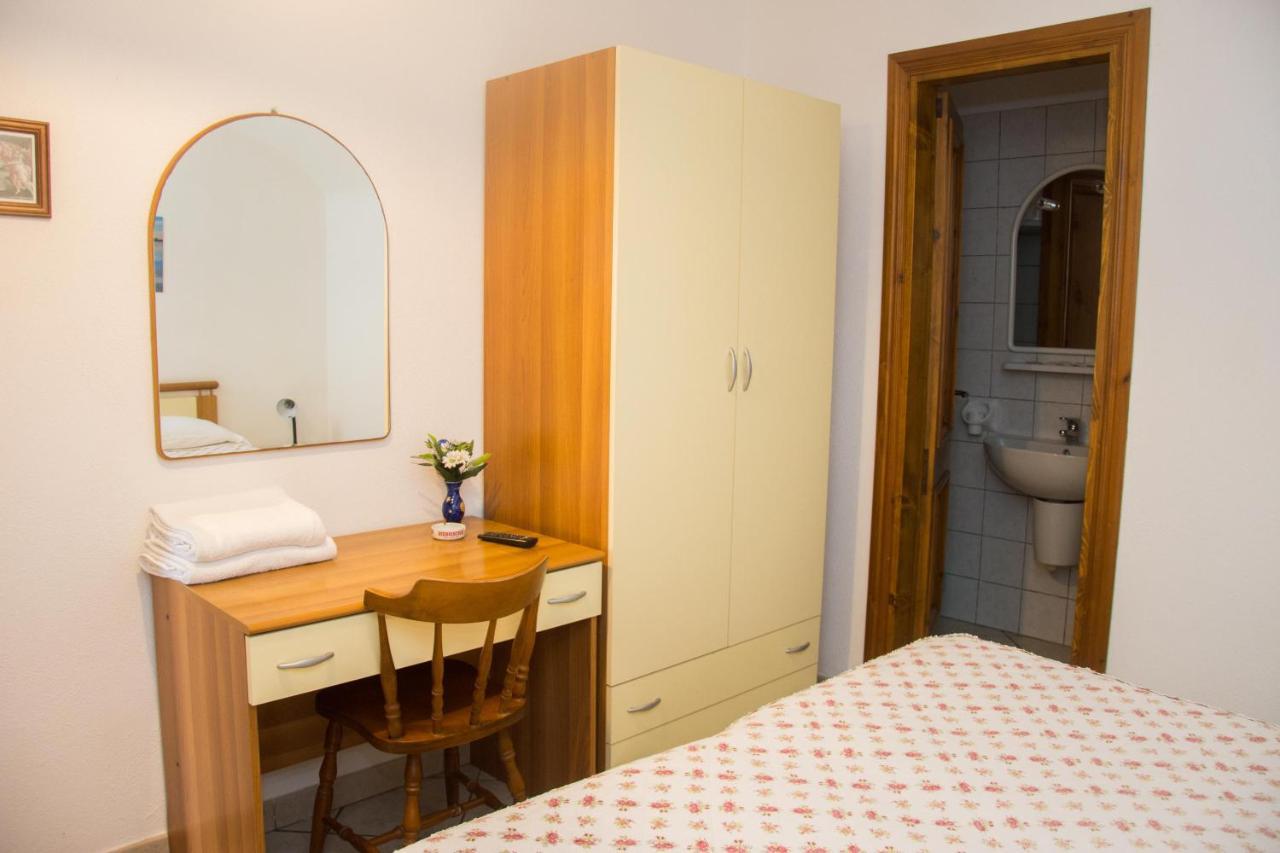 Hotel Villa Mena Forio di Ischia Buitenkant foto